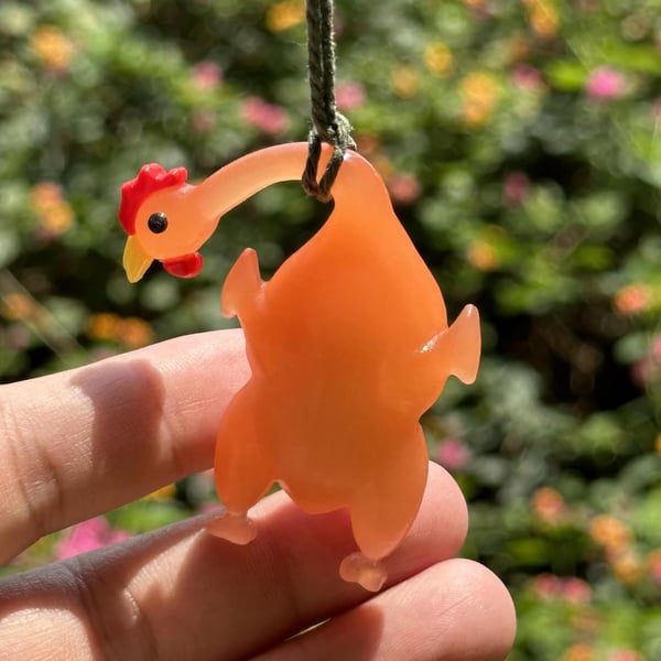 🐔UV Color-Changing Chicken Pendant